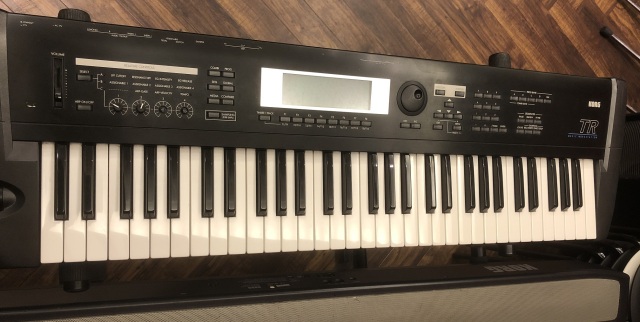 KORG TR61